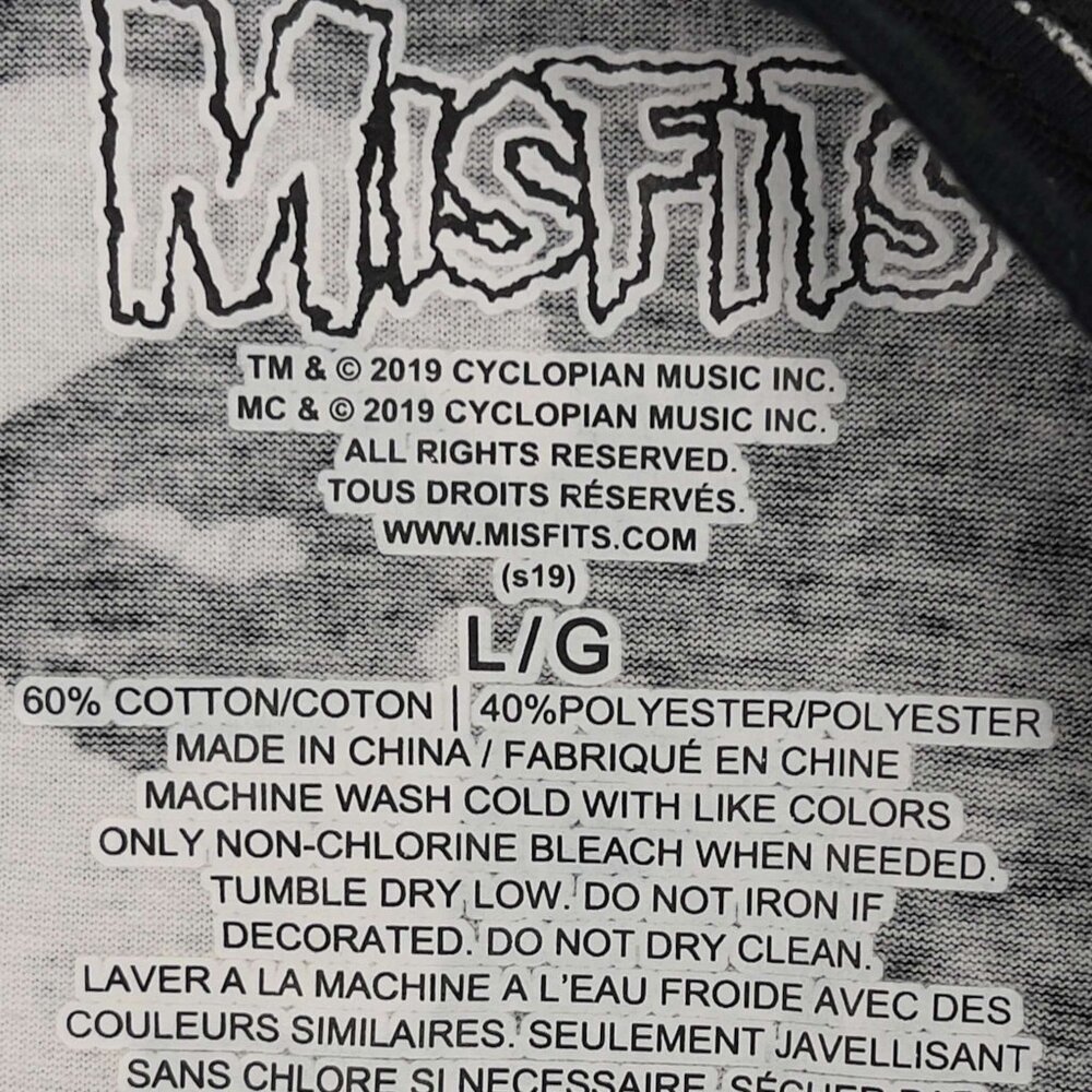 Misfits Men's Graphic Tee T Shirt Sizes M & L Allover Skull Print Crewneck - Picture 7 of 7
